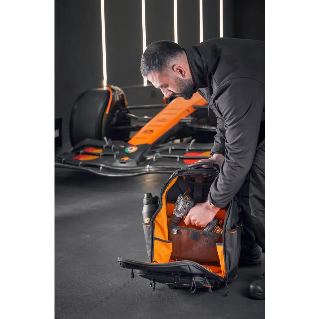 DWST60101-9 McLaren Gereedschapsrugzak met wielen DWST60101-9 McLaren Gereedschapsrugzak met wielen