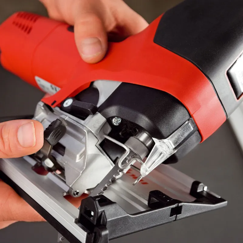 Decoupeerzaag P1 CC (900 W - 800-3000 toeren per minuut)